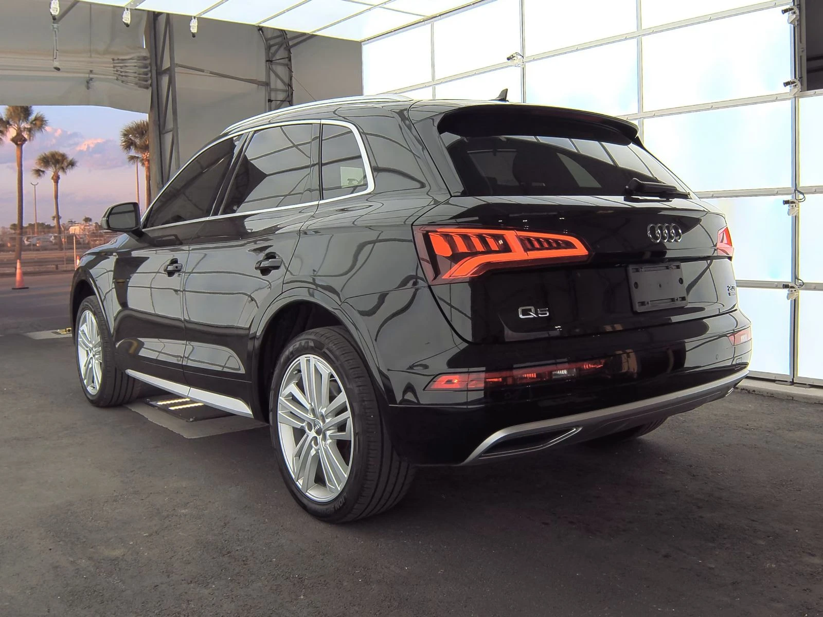 Audi Q5 Quattro* Matrix* Virtual* B&O* Обдух* Подгрев*  - изображение 2