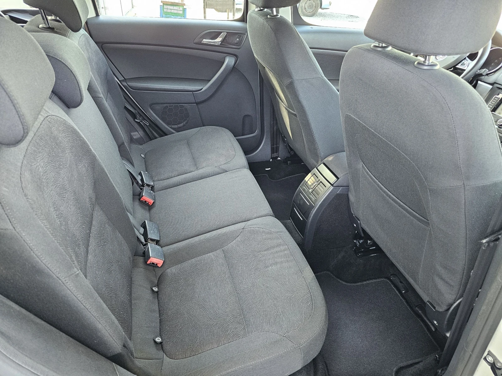 Skoda Yeti 1.6tdi 110p.s. DSG | Mobile.bg   13