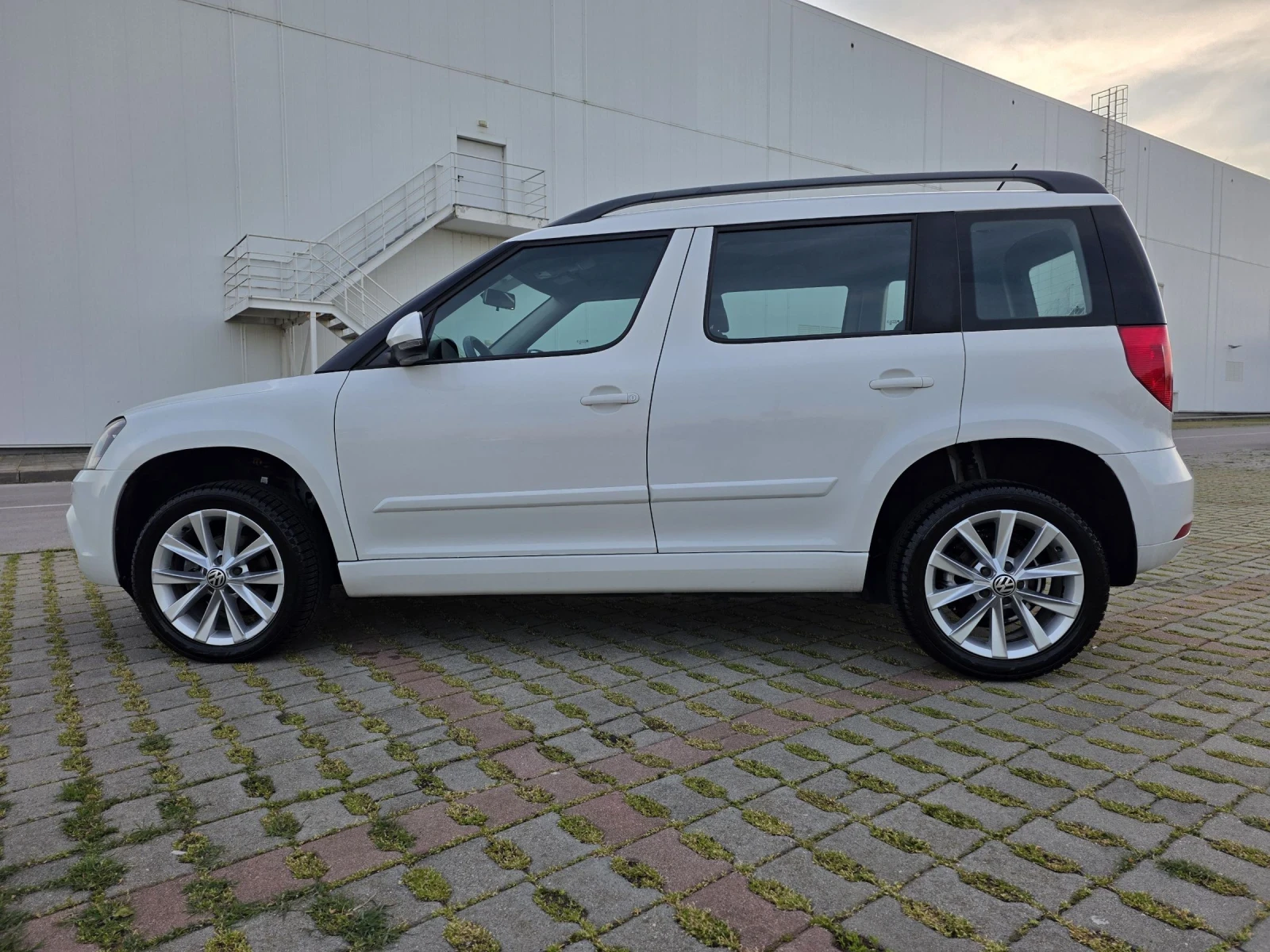 Skoda Yeti 1.6tdi 110p.s. DSG | Mobile.bg � ����������� 6