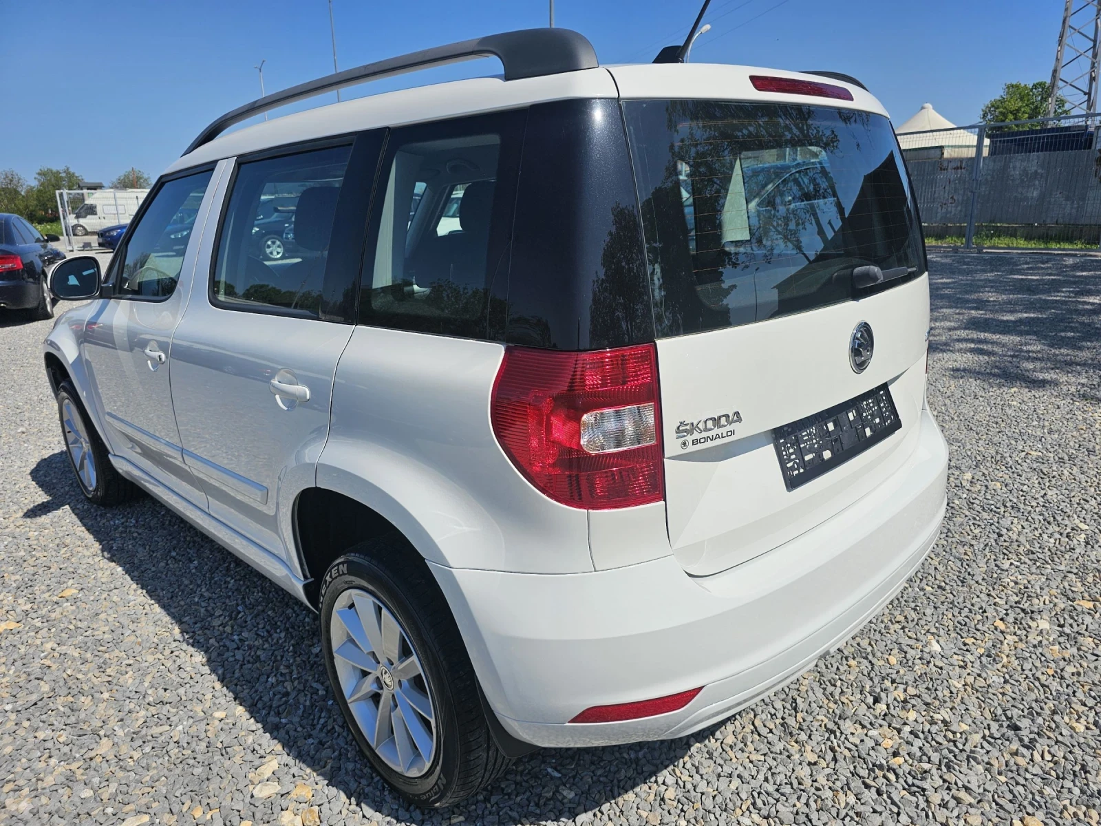 Skoda Yeti 2.0tdi 110p.s. DSG - изображение 6
