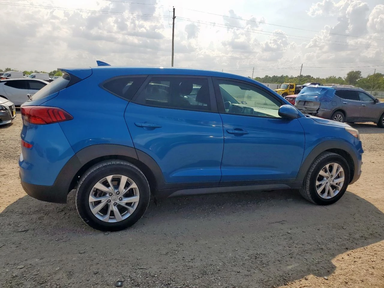 Hyundai Tucson SE 2.0L 4X4 * КЛИП НА ДВИГАТЕЛ* * ЛИЗИНГ*  - изображение 4