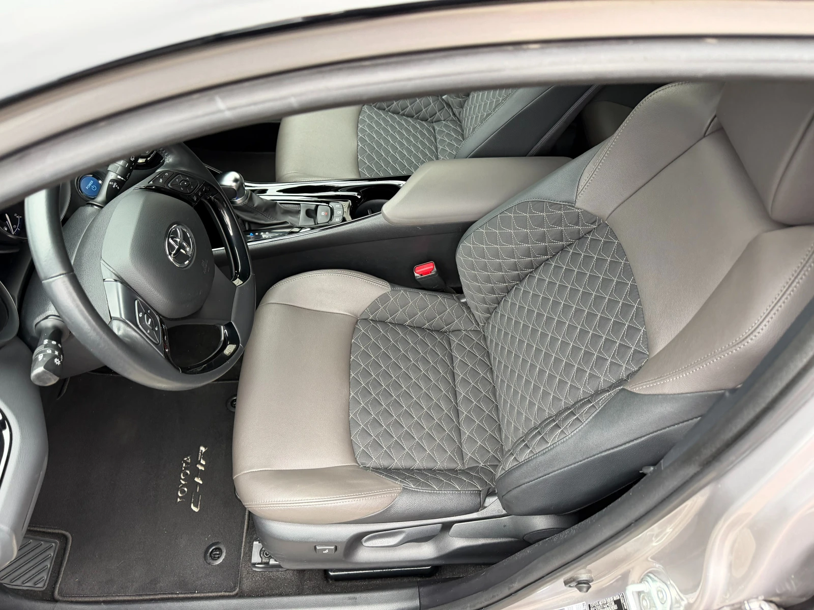 Toyota C-HR 2.0i* 184к* СЕРВИЗНА КНИЖКА С ПЪЛНА ИСТОРИЯ В ТОЙО - изображение 9