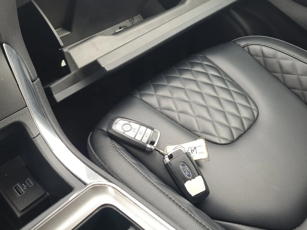 Ford Edge * TITANIUM * CARFAX * ��� ������������ ������ | Mobile.bg � ����������� 8