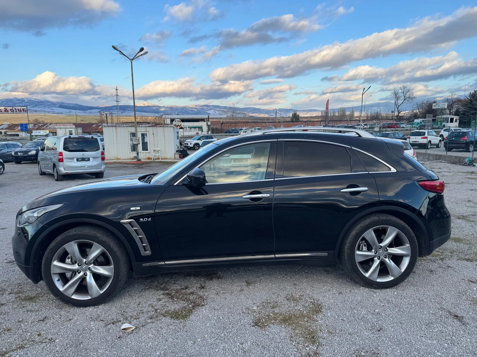 Infiniti QX70 | Mobile.bg � ����������� 4
