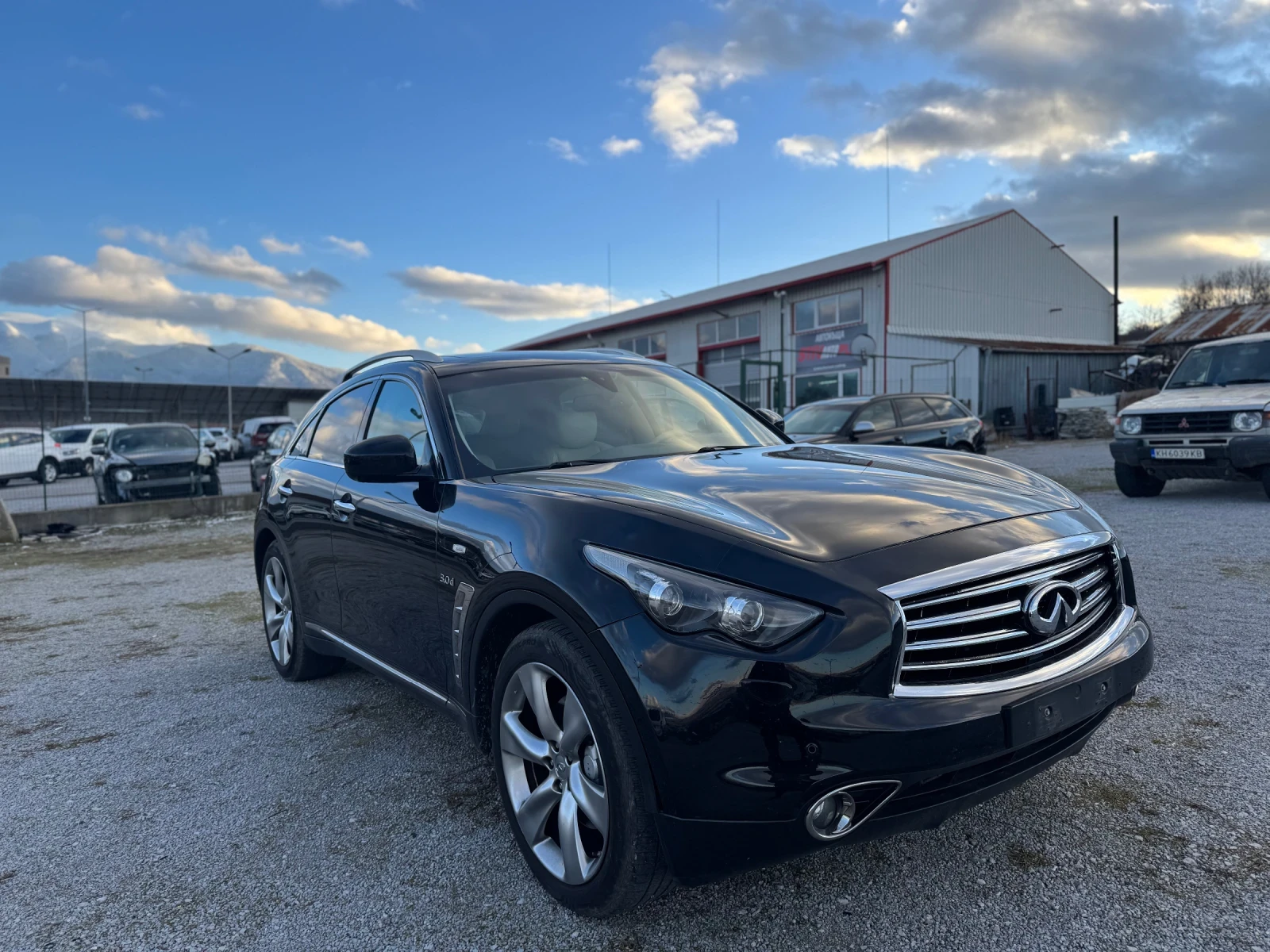 Infiniti QX70 | Mobile.bg � ����������� 3