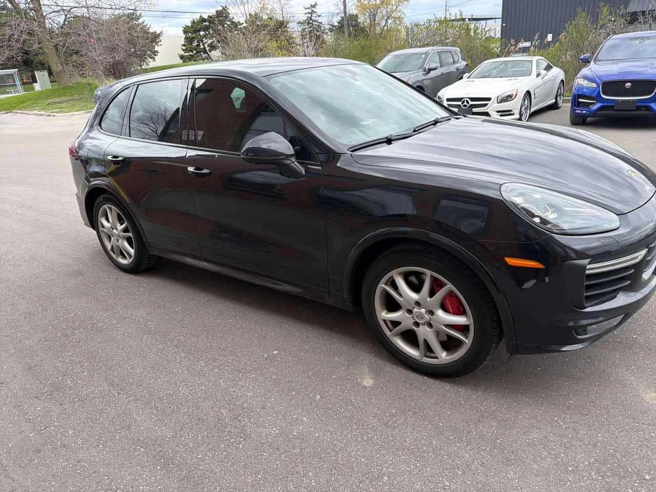Porsche Cayenne * GTS * ПАНО* ДВА ЧИФТА ДЖАНТИ* ОБДУХВАНЕ* 360КАМ*, снимка 4 - Автомобили и джипове - 54397276