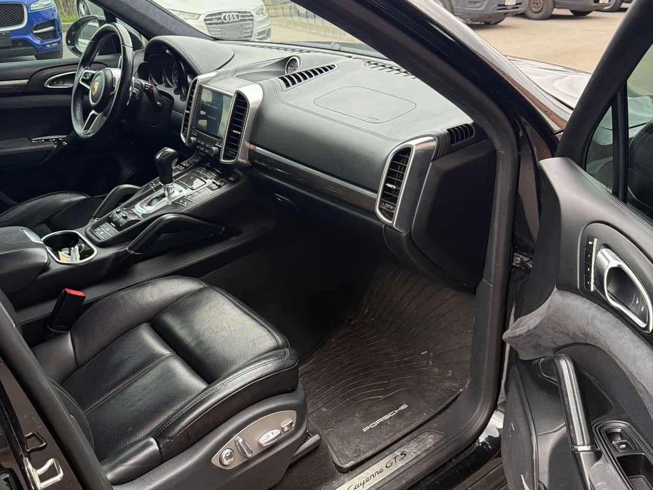 Porsche Cayenne * GTS * ПАНО* ДВА ЧИФТА ДЖАНТИ* ОБДУХВАНЕ* 360КАМ*, снимка 12 - Автомобили и джипове - 54397276