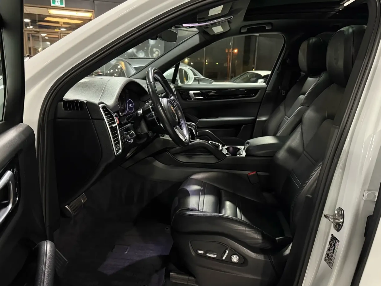 Porsche Cayenne 2020 Porsche Cayenne S, снимка 6 - Автомобили и джипове - 54552906
