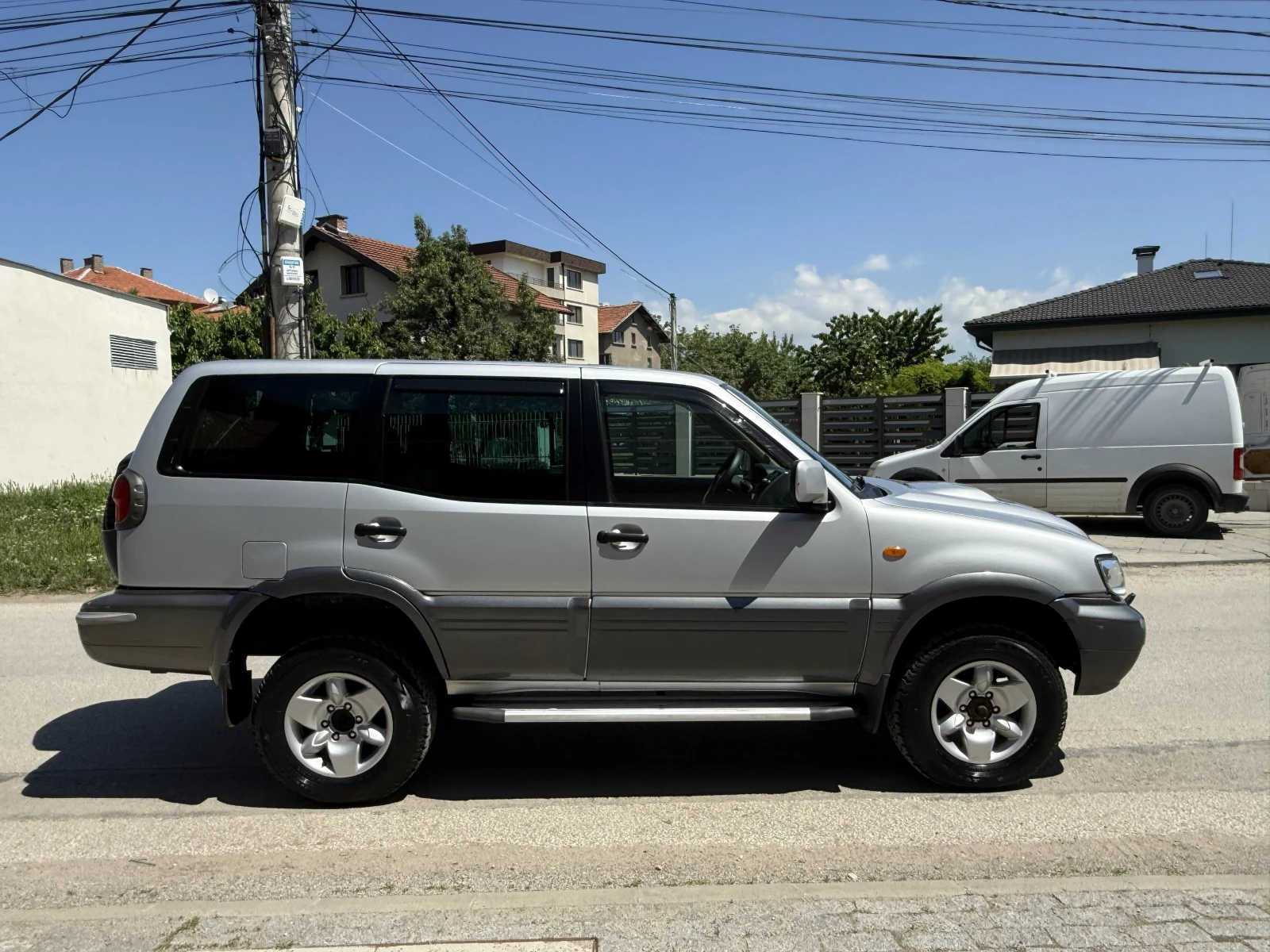 Nissan Terrano 2-3.0D-AVTOMAT-4Х4-ДЪЛГА БАЗА, снимка 4 - Автомобили и джипове - 54677512