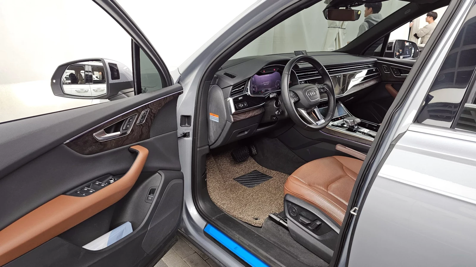 Audi Q7 3.0 TDI Quattro, Distronic, HeadUP, Обдух., снимка 9 - Автомобили и джипове - 54681001