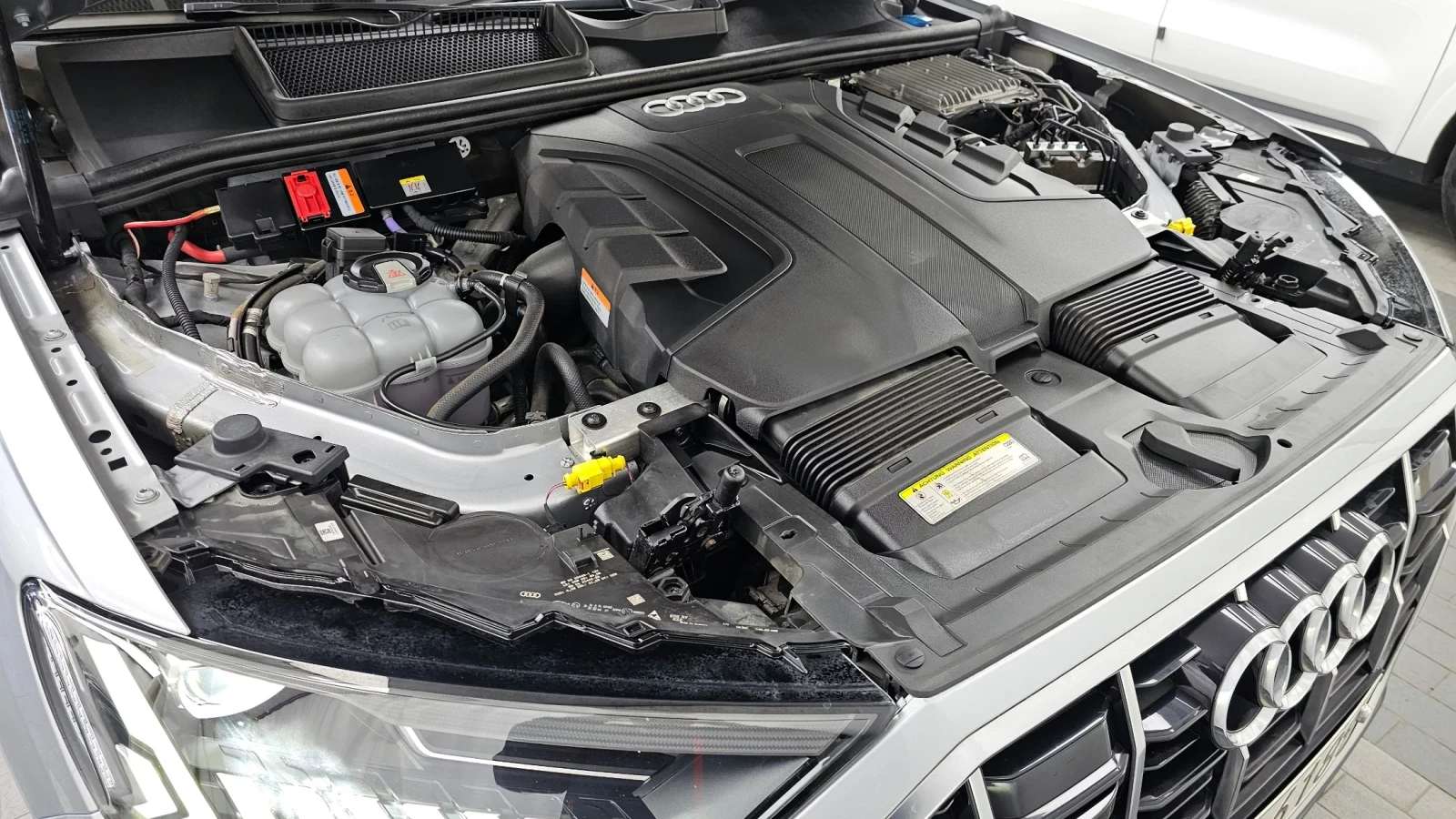 Audi Q7 3.0 TDI Quattro, Distronic, HeadUP, Обдух., снимка 5 - Автомобили и джипове - 54681001