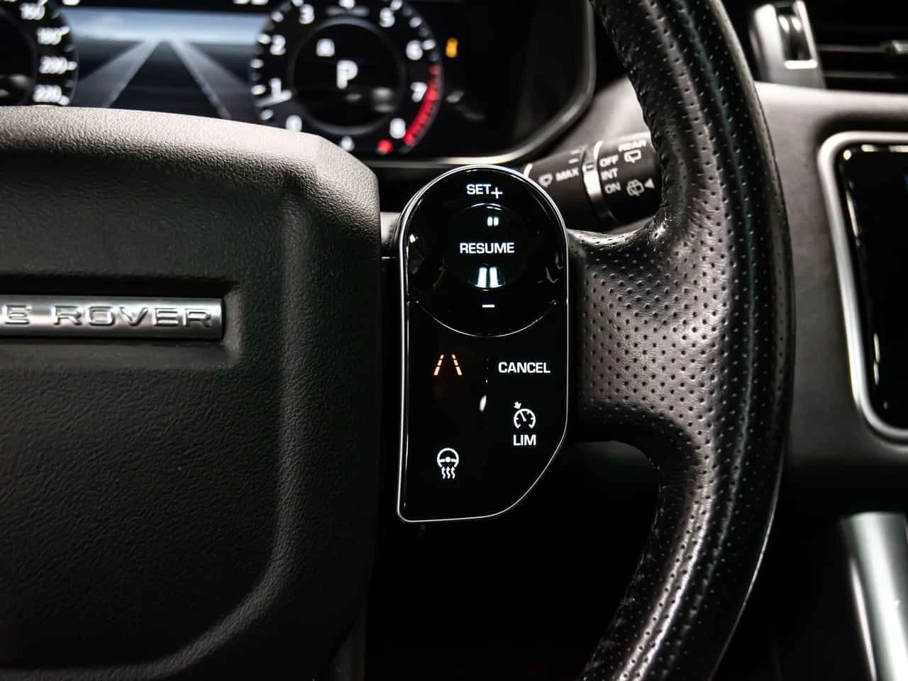 Land Rover Range Rover Sport * V6 SUPERCHARGED SE COLLISION AVOIDANCE NAVI * CA, снимка 16 - Автомобили и джипове - 54903222