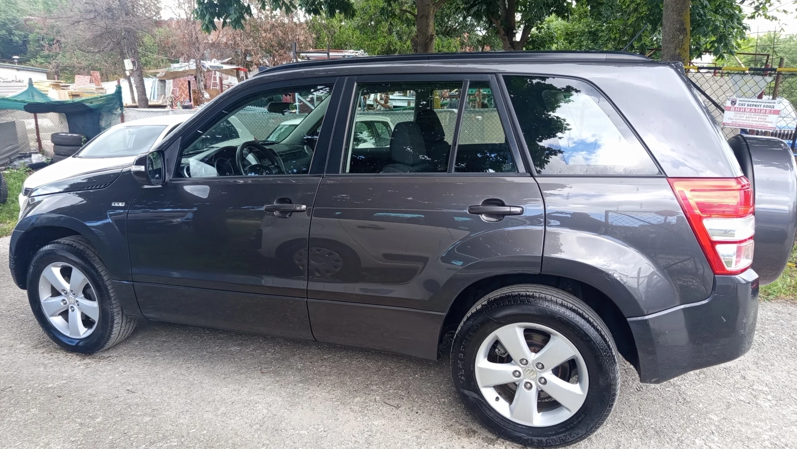 Suzuki Grand vitara 1.9DDIS 4X4 FACELIFT 2012ГОДИНА  EURO 5, снимка 5 - Автомобили и джипове - 54959257