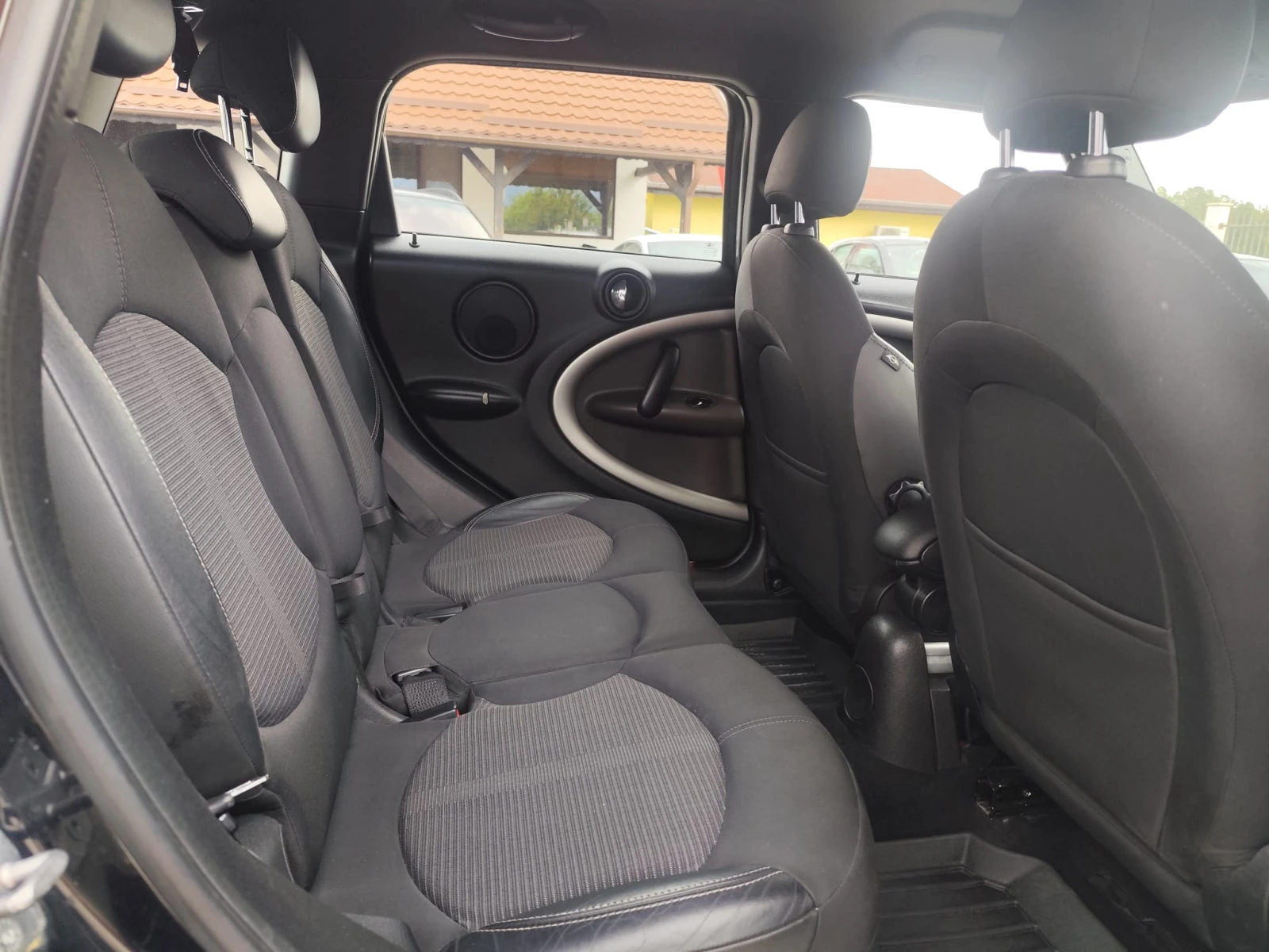 Mini Countryman 1.6 дизел 4х4, снимка 14 - Автомобили и джипове - 55207699