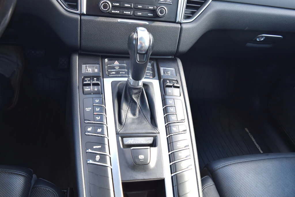 Porsche Macan 2.0 AWD , снимка 9 - Автомобили и джипове - 55218348