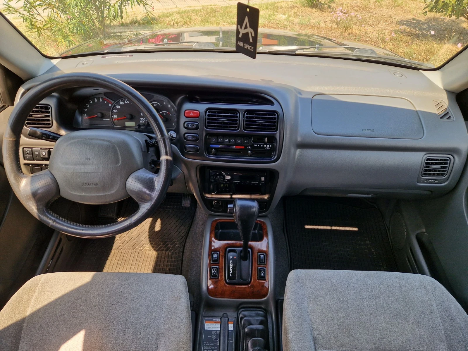 Suzuki Grand vitara 2.7 i V6 XL  + газ , снимка 8 - Автомобили и джипове - 55594792