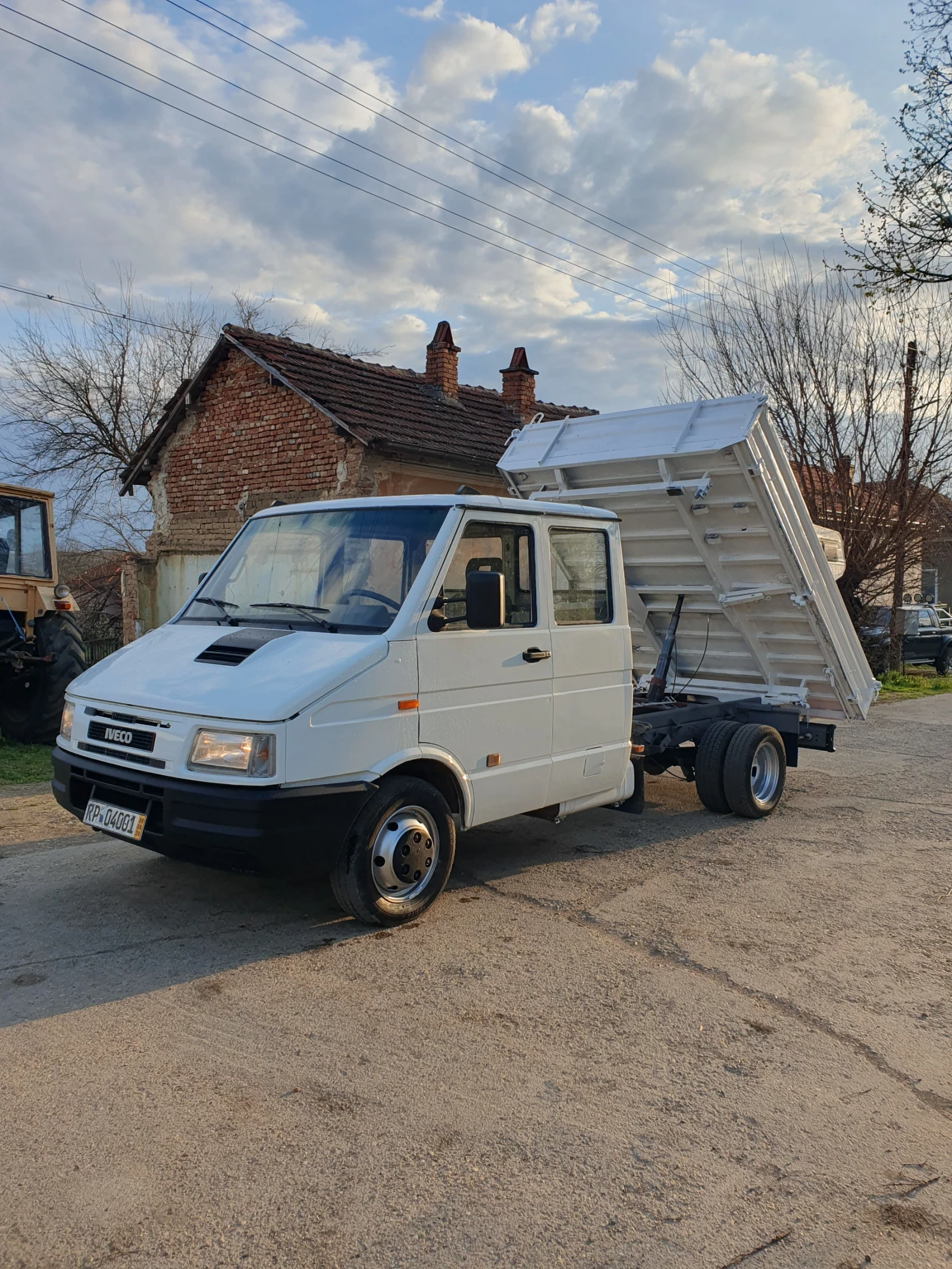 Iveco 4910 2.8 td - изображение 2