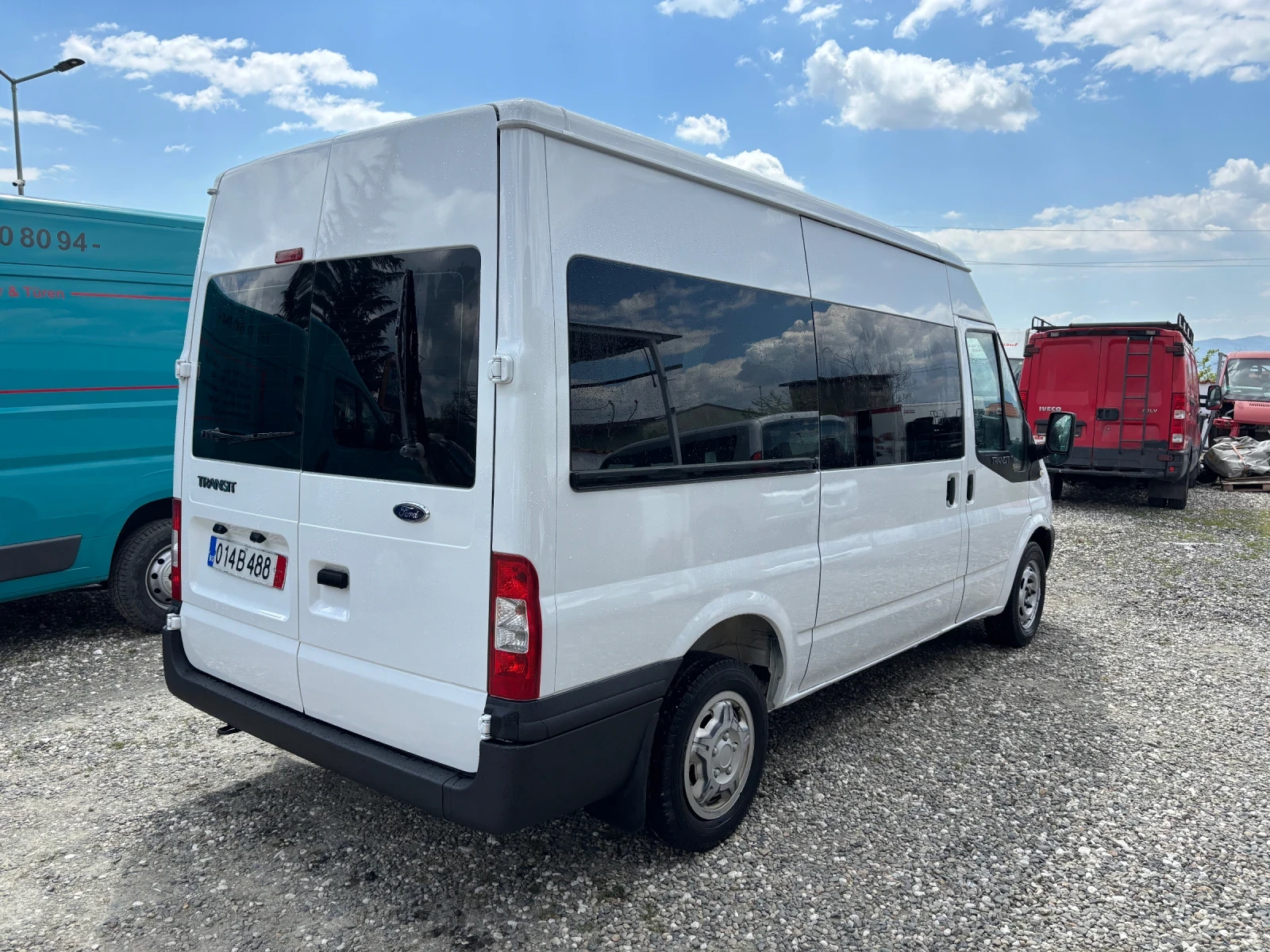 Ford Transit 2.2 8+ 1 МЕСТА ДВОЕН КЛИМАТИК ПЕЧКА 6 СКОРОСТИ E5, снимка 4 - Бусове и автобуси - 54243905