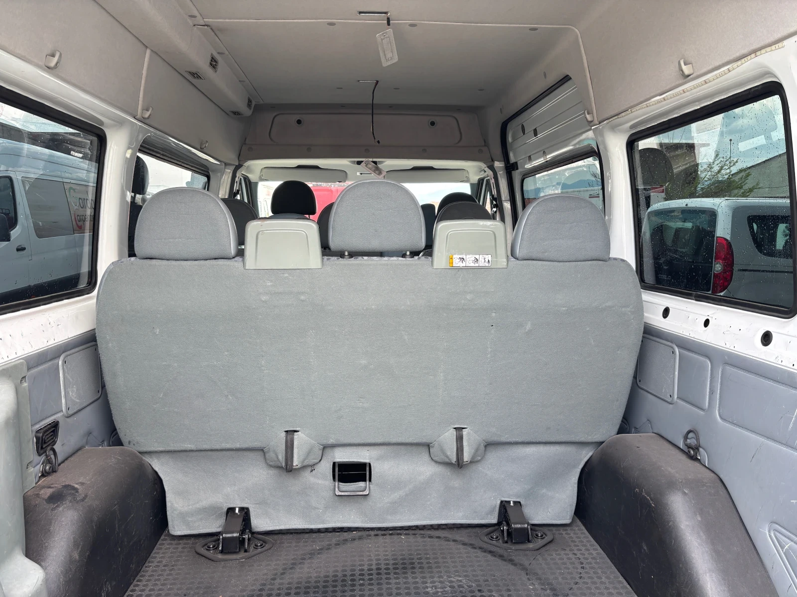 Ford Transit 2.2 8+ 1 МЕСТА ДВОЕН КЛИМАТИК ПЕЧКА 6 СКОРОСТИ E5, снимка 14 - Бусове и автобуси - 54243905