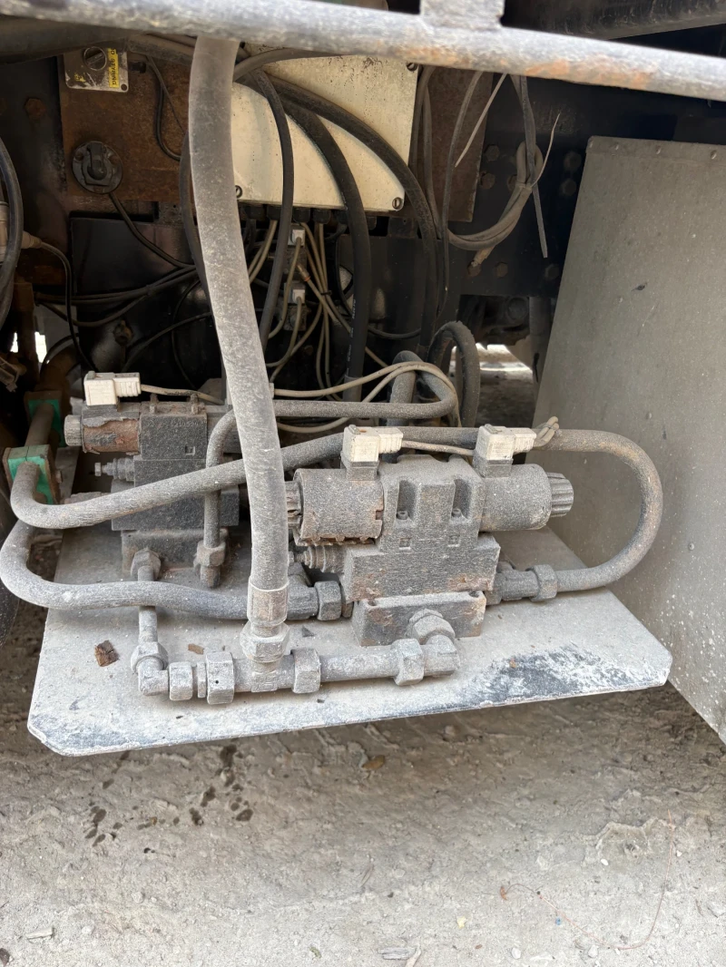 Man 18.413 ЛЕБЕДКА, снимка 16 - Камиони - 52858048