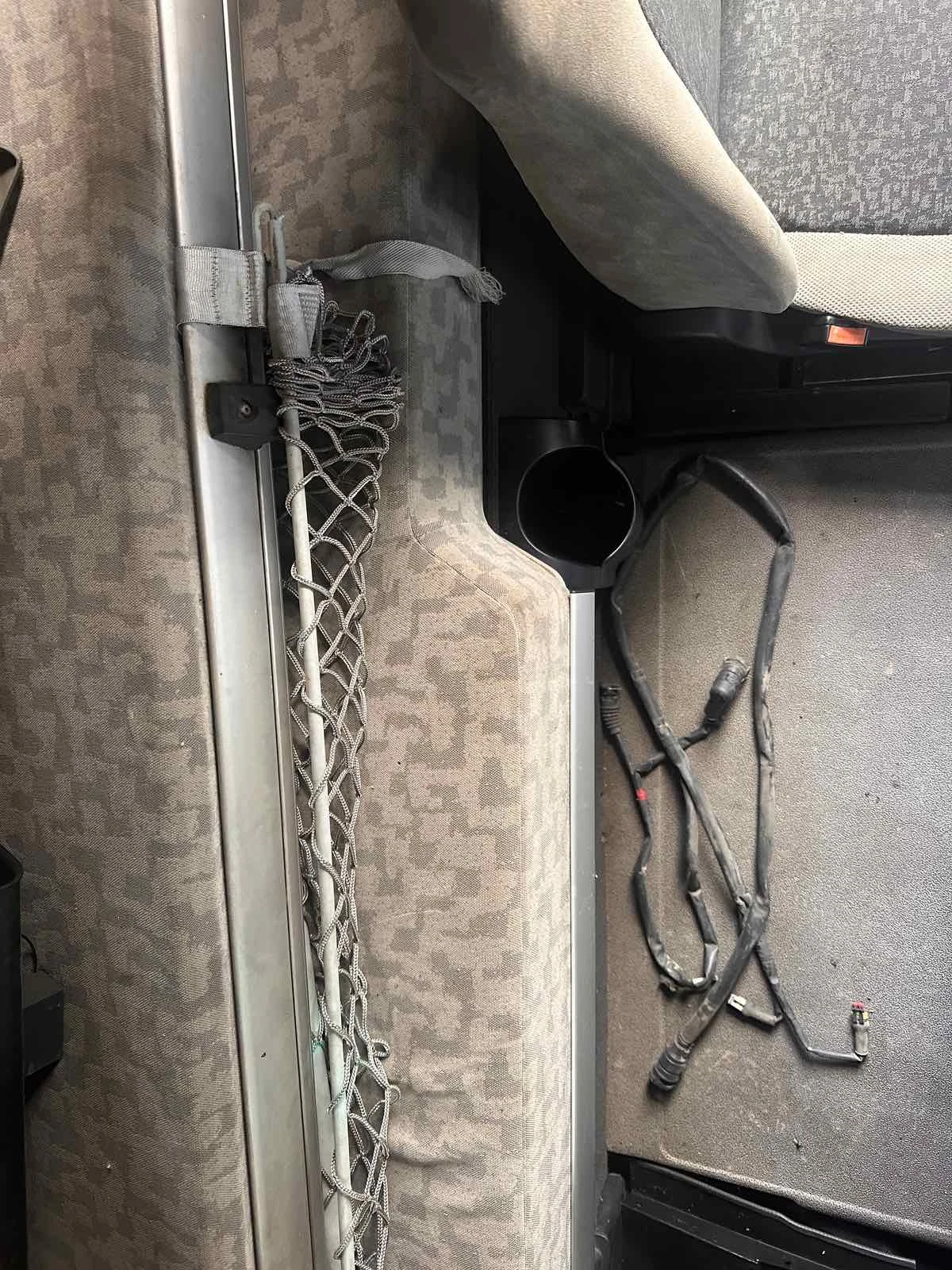 ОБУРУДВАНА КАБИНА ЗА ДАФ ЕВРО 5, снимка 10 - Части - 54184792