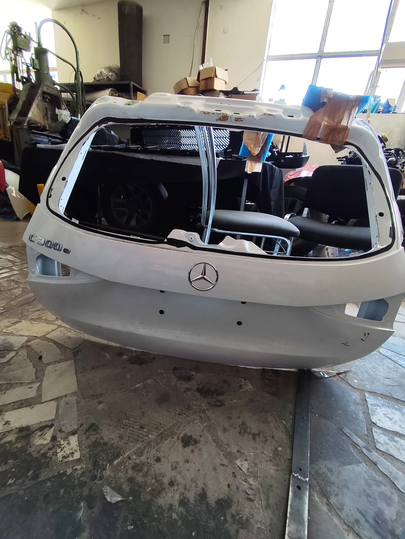 Заден капак за C300 2022