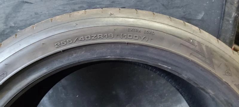 Гуми Летни 255/40R19, снимка 9 - Гуми и джанти - 35606498