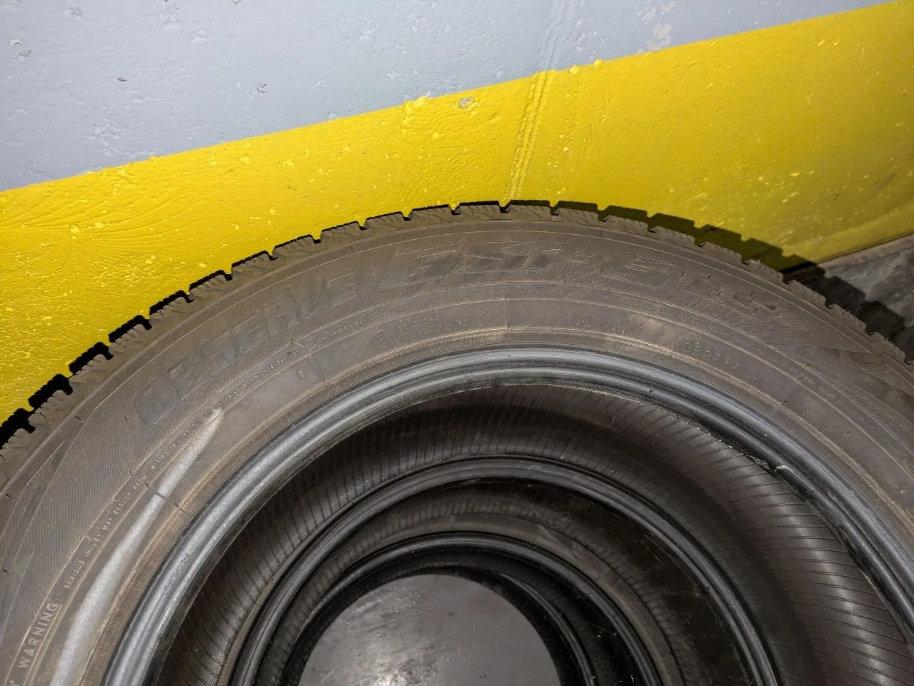 Гуми Зимни 225/65R17, снимка 4 - Гуми и джанти - 56179788
