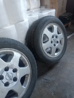 Гуми с джанти Semperit 185/65R15, снимка 1 - Гуми и джанти - 48217683