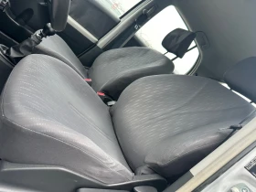 Toyota Yaris 1.3 I * НАВИ* КАМЕРА* FACELIFT* , снимка 12