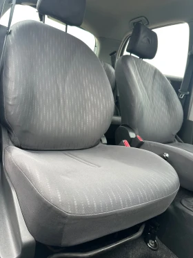 Toyota Yaris 1.3 I * НАВИ* КАМЕРА* FACELIFT* , снимка 13