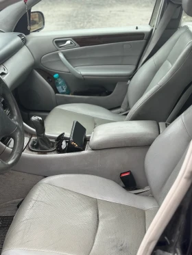 Mercedes-Benz C 220 2.2cdi/обслужен/зимни гуми, снимка 6