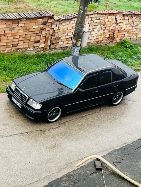 Mercedes-Benz 124 300 D, снимка 3