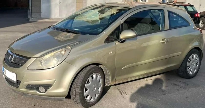 Opel Corsa 1.6 цдти, снимка 1 - Автомобили и джипове - 48093739