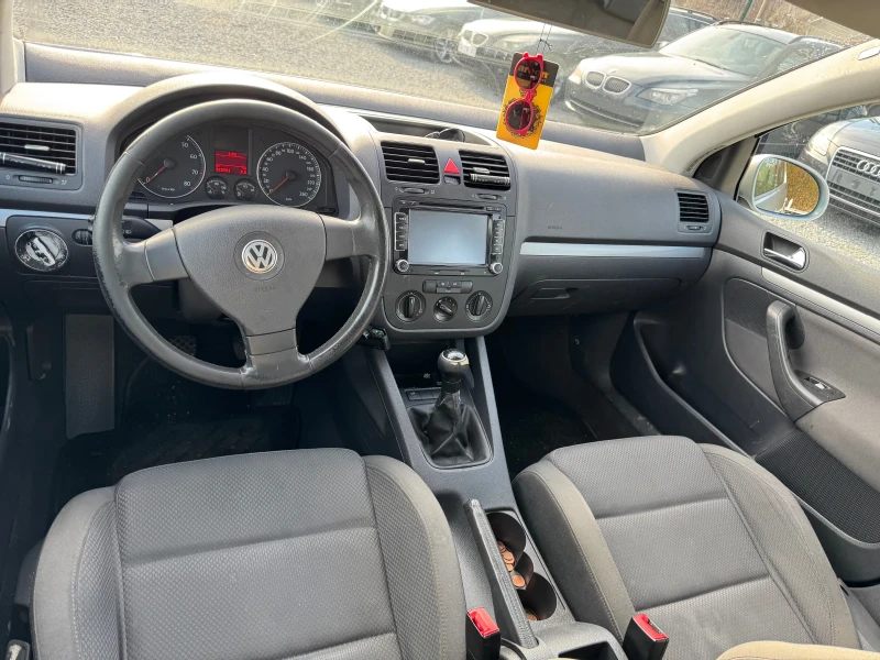 VW Golf КЛИМАТИК , снимка 9 - Автомобили и джипове - 48603353