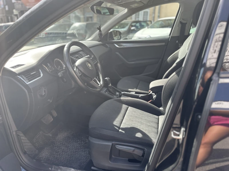 Skoda Octavia 2.0TDI, снимка 11 - Автомобили и джипове - 52854368