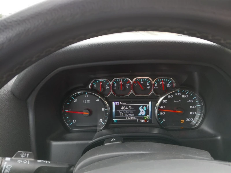 Chevrolet Silverado Бартер за по малък джип , снимка 12 - Автомобили и джипове - 52694388