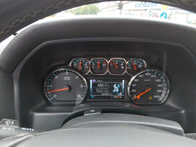 Chevrolet Silverado Бартер за по малък джип , снимка 10 - Автомобили и джипове - 52694388