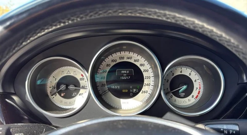 Mercedes-Benz CLS 550 4MATIC * * CARFAX * * АВТОКРЕДИТ * * , снимка 10 - Автомобили и джипове - 52848524