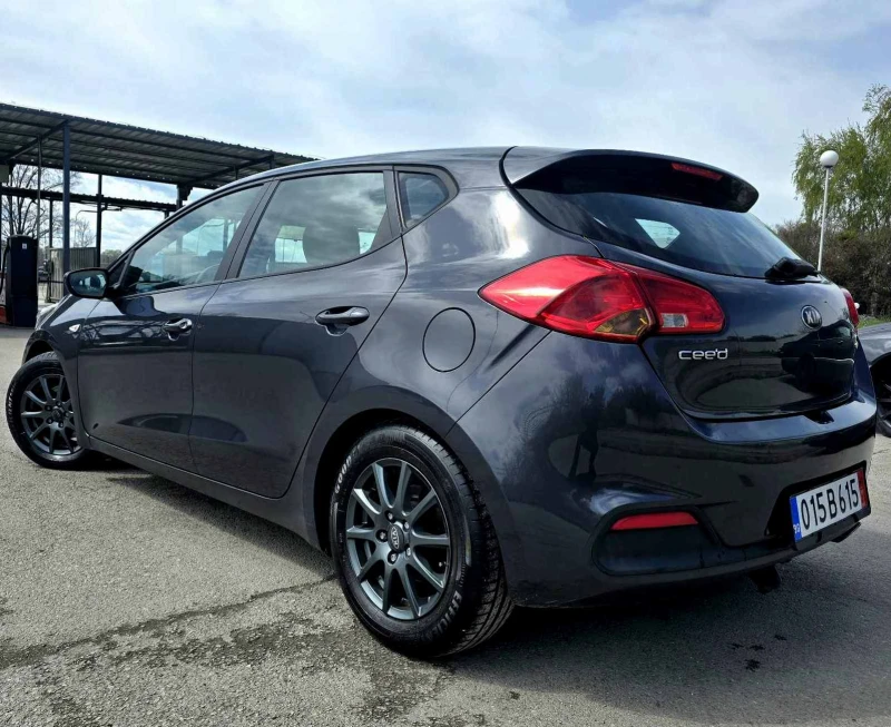 Kia Ceed KATO НОВ/1.6i/135hp, снимка 6 - Автомобили и джипове - 53186779