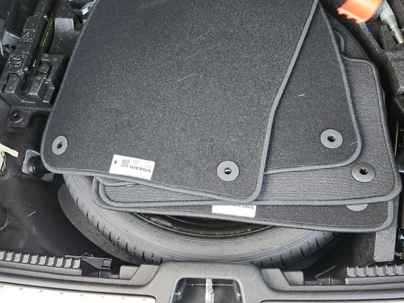 Volvo V60 Cross Country ULTRA| 2.0L| CARFAX| PANORAMA| , снимка 12 - Автомобили и джипове - 53413506