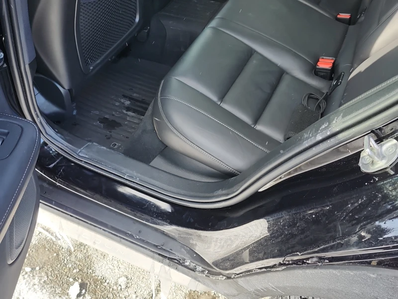 Volvo V60 Cross Country ULTRA| 2.0L| CARFAX| PANORAMA| , снимка 16 - Автомобили и джипове - 53413506