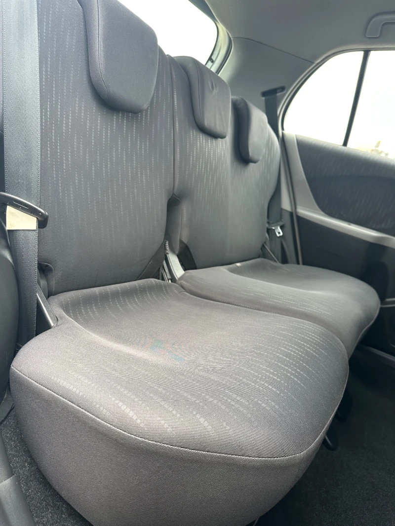 Toyota Yaris 1.3 I * НАВИ* КАМЕРА* FACELIFT* , снимка 15 - Автомобили и джипове - 53512340