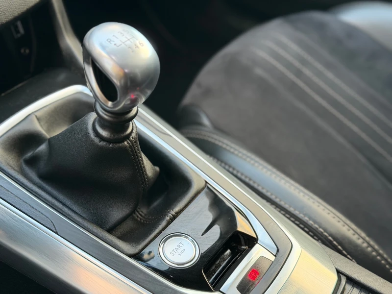 Peugeot 308 * EURO 6* ALLURE* СЕРВИЗНА ИСТОРИЯ* , снимка 13 - Автомобили и джипове - 53559395