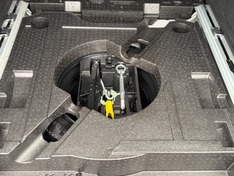 Peugeot 308 * EURO 6* ALLURE* СЕРВИЗНА ИСТОРИЯ* , снимка 9 - Автомобили и джипове - 53559395