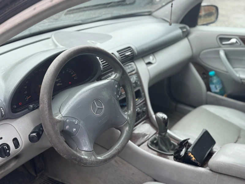Mercedes-Benz C 220 2.2cdi/обслужен/зимни гуми, снимка 7 - Автомобили и джипове - 53572042