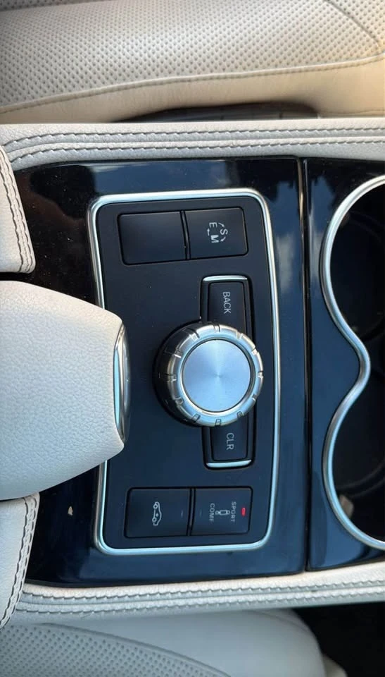 Mercedes-Benz CLS 550 4MATIC * * CARFAX * * АВТОКРЕДИТ * * , снимка 12 - Автомобили и джипове - 52848524