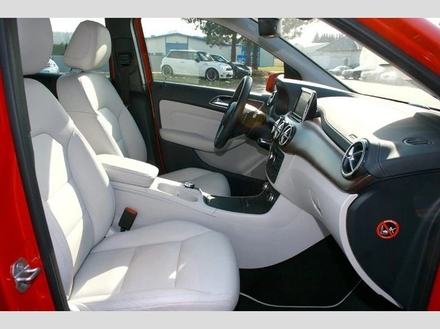 Mercedes-Benz B 180, снимка 8 - Автомобили и джипове - 55728810