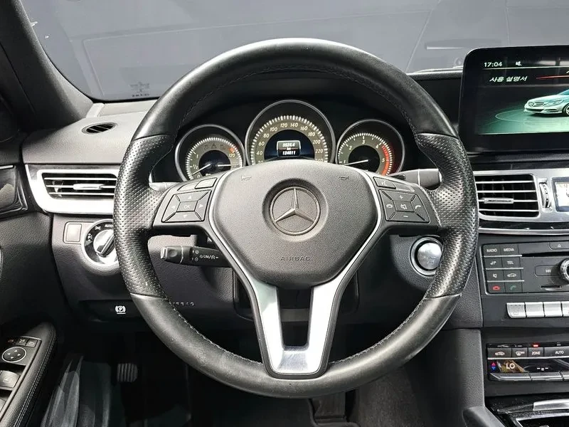 Mercedes-Benz E 220 BlueTEC Avantgarde - САМО 30% АВАНС, снимка 12 - Автомобили и джипове - 55800257