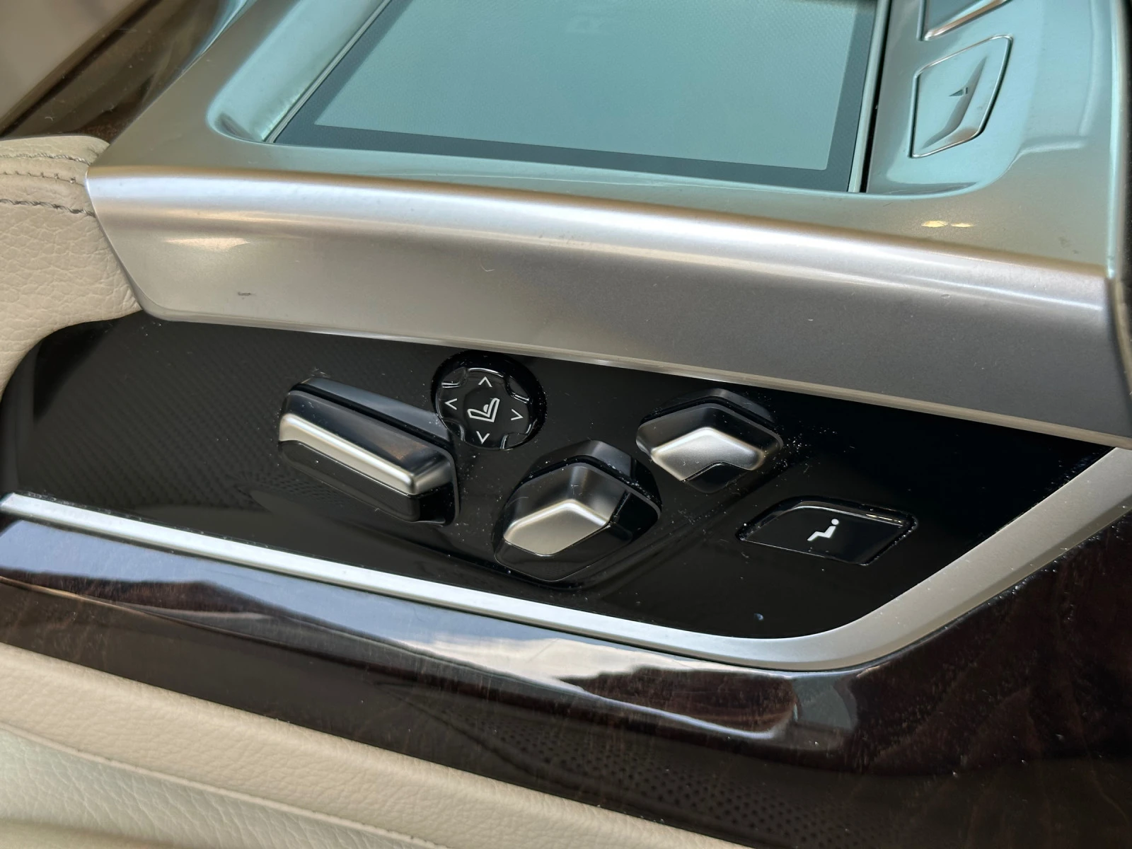 BMW 740 Li* 2017г* Luxury-Line* Full*  | Mobile.bg — изображение 14